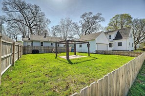 Interior - Cozy Retreat w/ Yard ~ 2 Mi to Lake Michigan! (Muskegon)