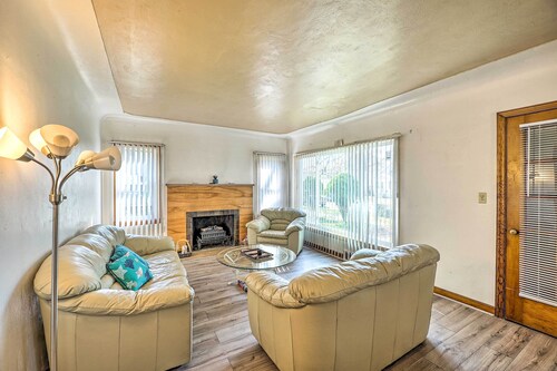 Cozy Retreat w/ Yard ~ 2 Mi to Lake Michigan!
