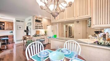 Cottage (1 Bedroom) | Interior