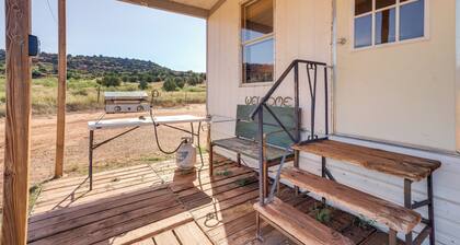Charming Santa Rosa Home w/ Mountain Views & Porch