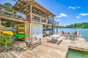 Interior - Lake Martin Cabin w/ Luxury Dock & Kayaks! (Eclectic)