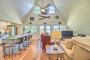 House (3 Bedrooms) | Interior - Lake Martin Cabin w/ Luxury Dock & Kayaks! (Eclectic)