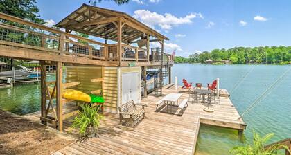 Lake Martin Cabin w/ Luxury Dock & Kayaks!