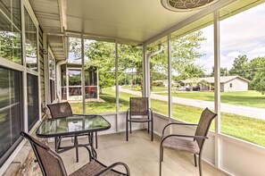 Cottage (2 Bedrooms) | Interior