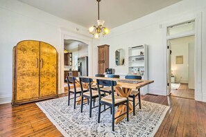 Dining - Historic Home Near Downtown Little Rock! (Little Rock)