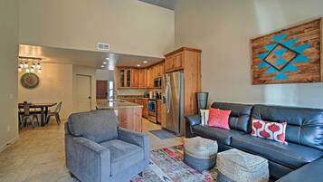 Apartment (3 Bedrooms) | Front of property