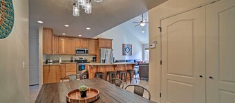 Moab Townhome w/ Hot Tub & Patio - Near Arches