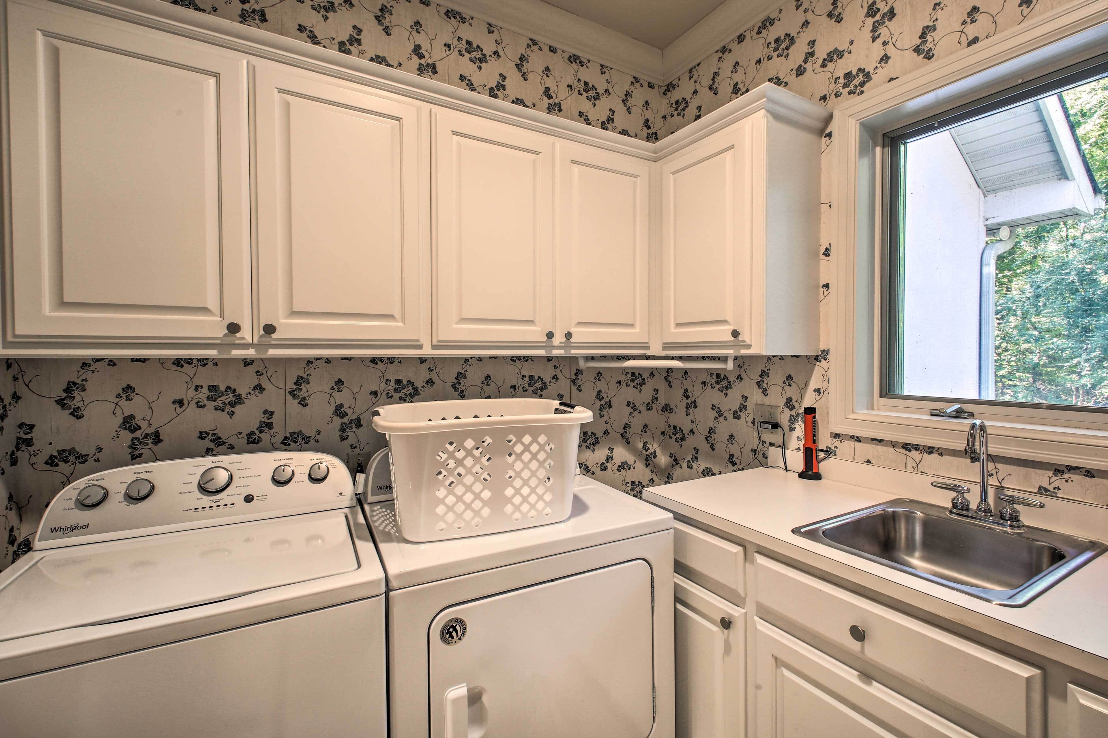 House (5 Bedrooms) | Interior