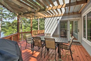 Interior - Private Dock & Pool Access! Hot Springs Home (Hot Springs)