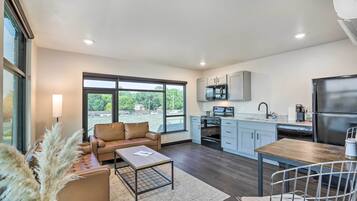 Apartment (1 Bedroom) | Interior