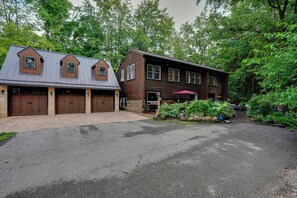 House (3 Bedrooms) | Interior - Family Home: Swim Spa, Patios, Grill + Fire Pit (Delaware)