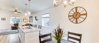 Newly Built Rapid City Retreat ~ 1 Mi to Dtwn