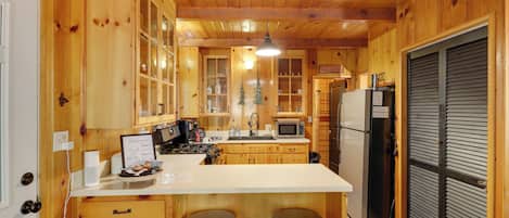 House (2 Bedrooms) | Interior