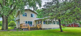 Lakefront Spicer Cabin w/ Dock & 2 Kayaks!