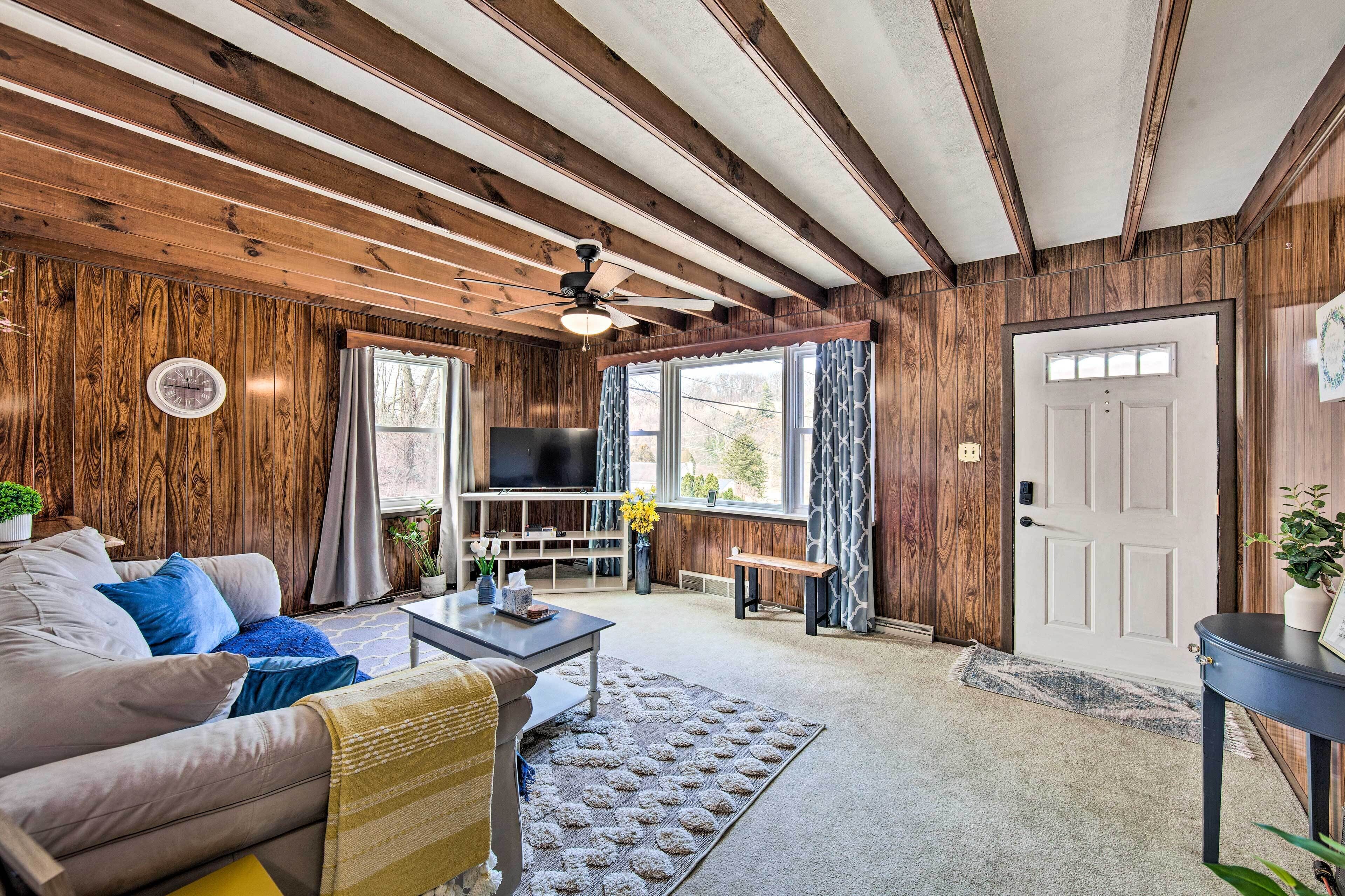 Pet-friendly Mohnton House Near Golf Course!