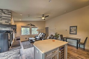 Apartment (1 Bedroom) | Interior