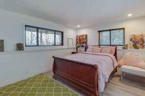 House (3 Bedrooms) | Interior - Cozy Pennsylvania Home w/ Pool Table & Pool Access (Effort)