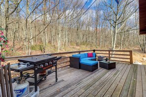 Interior - Cozy Pennsylvania Home w/ Pool Table & Pool Access (Effort)