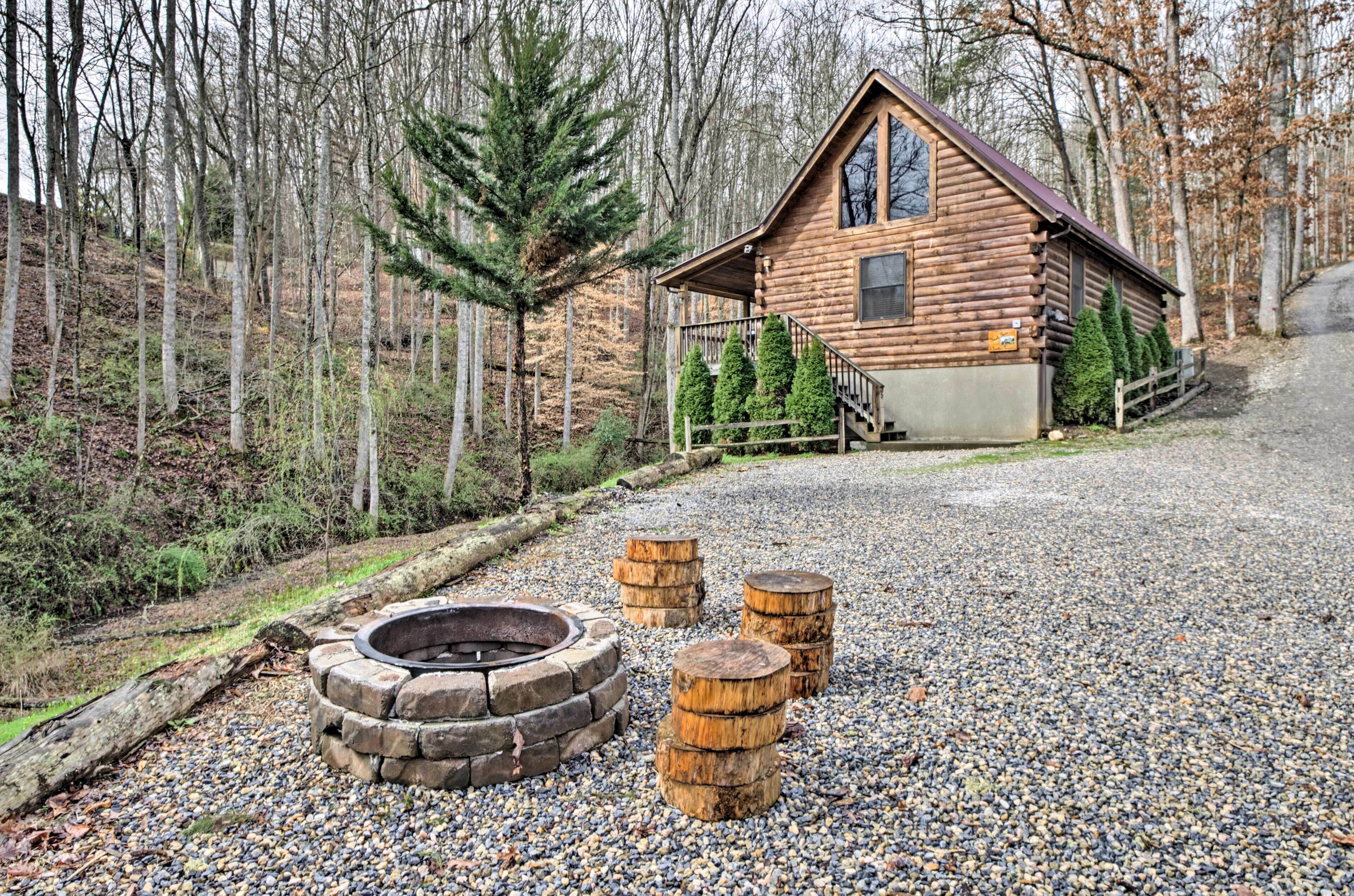 Bryson City Vacation Rental w/ Hot Tub & Fire Pit!