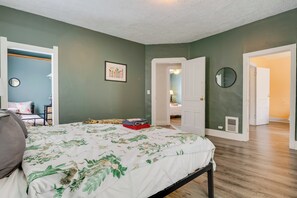 House (5 Bedrooms) | Interior - Indianapolis Vacation Rental Near Downtown! (Indianapolis)