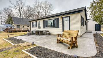 House (3 Bedrooms) | Front of property