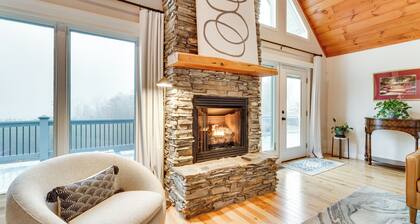 Nebo Home w/ Hot Tub: Wheelchair Accessible