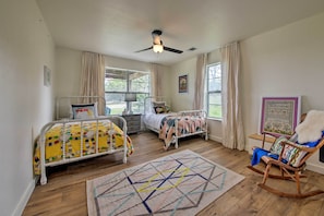 House (3 Bedrooms) | 3 bedrooms, bed sheets - Rural Texas Escape on 10 Acres w/ Deck & Sunroom! (Wimberley)