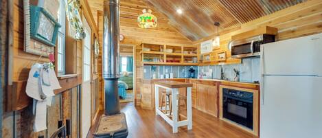 House (1 Bedroom) | Interior