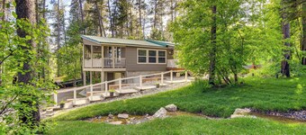 Rustic Escape w/ Deck, Hot Tub & Mountain Views
