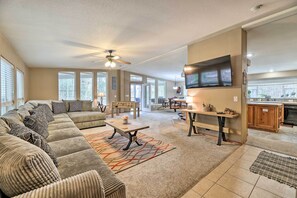 House (3 Bedrooms) | Front of property