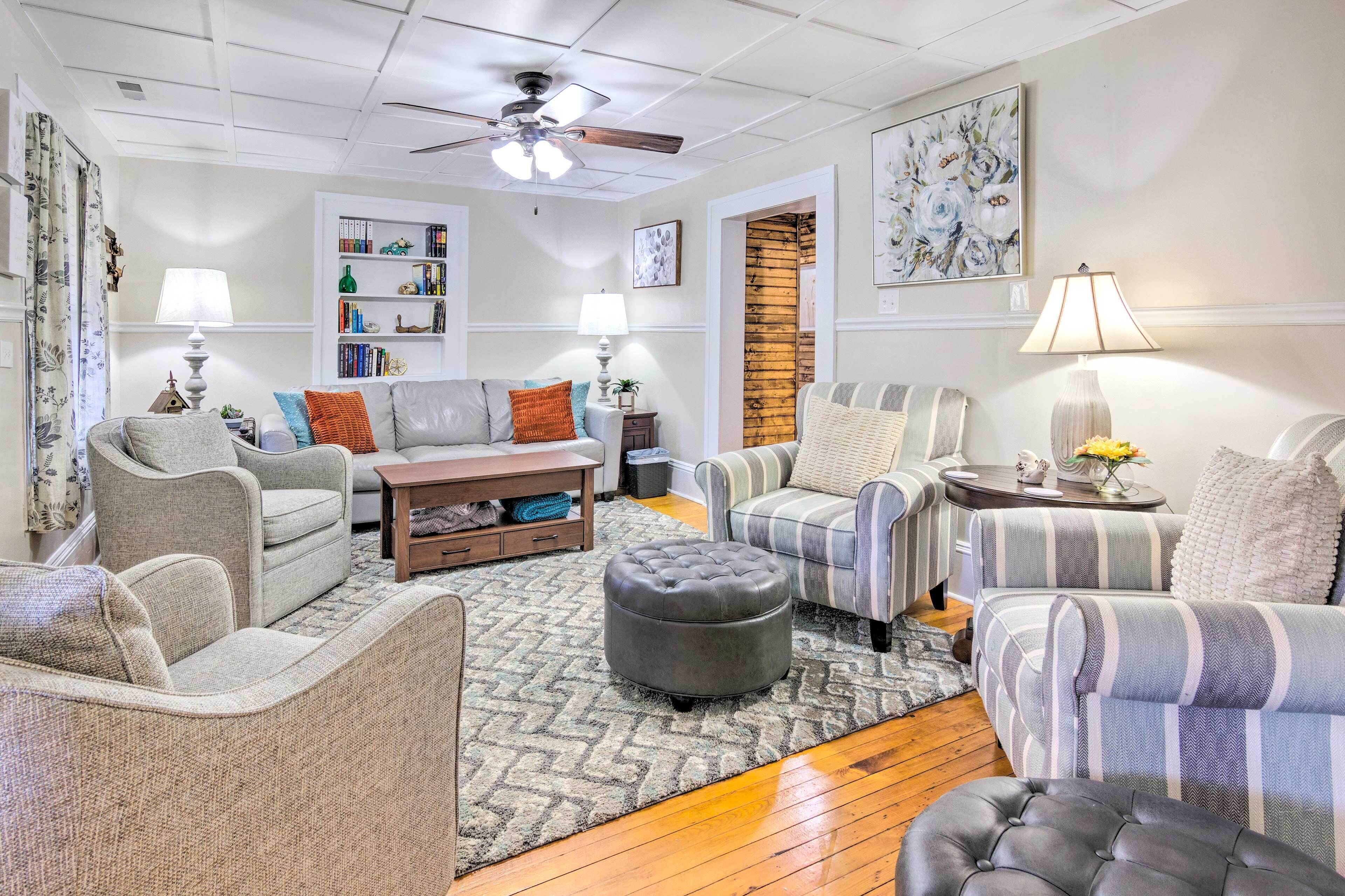 Picturesque Family Farmhouse Near Asheville!