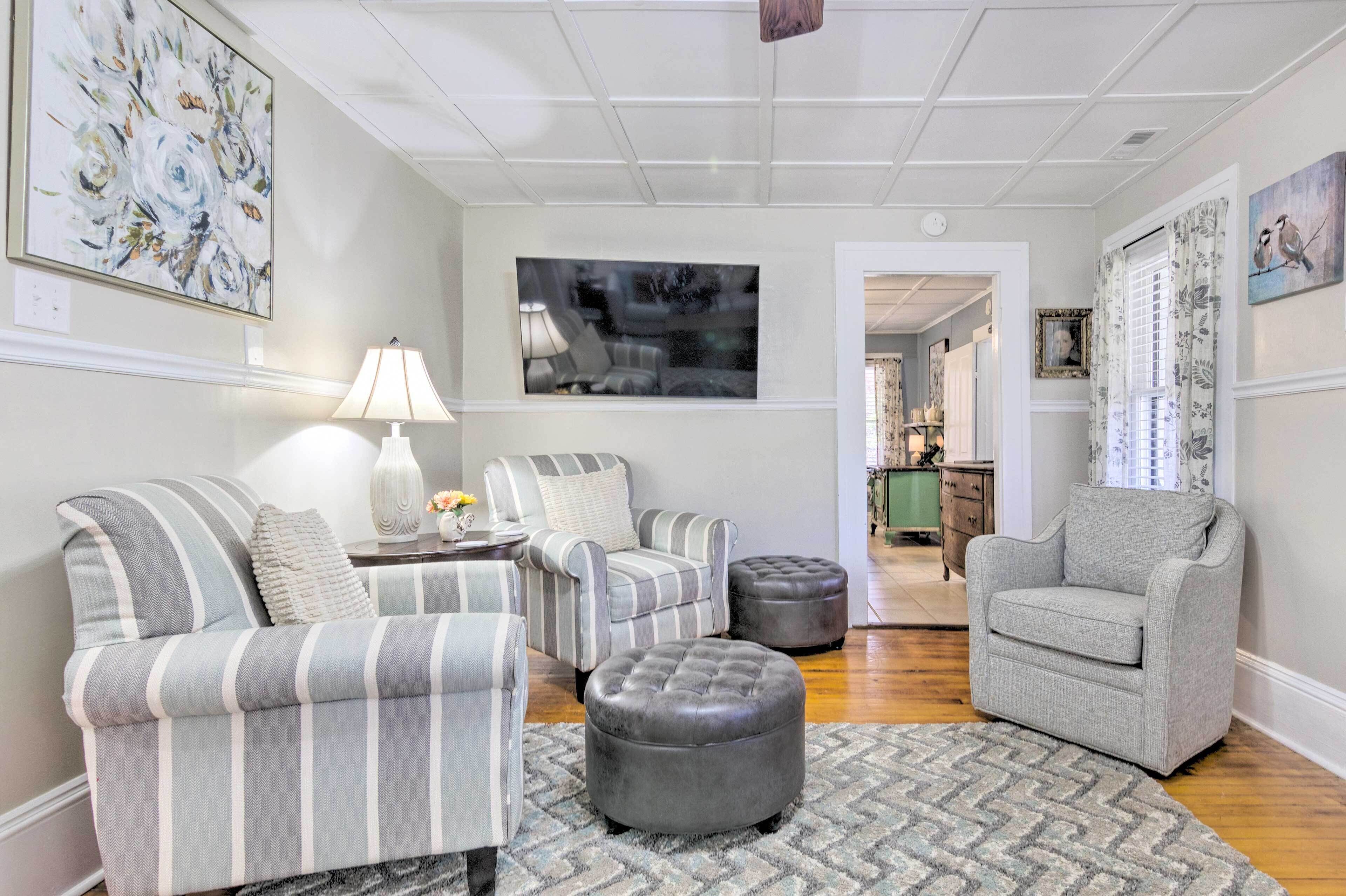 Picturesque Family Farmhouse Near Asheville!