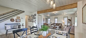 Peaceful Luna Farmhouse With Wraparound Porch!
