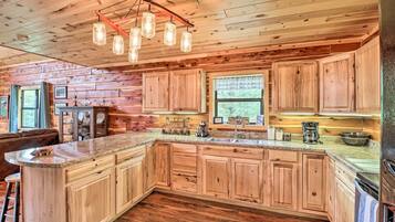 House (1 Bedroom) | Interior