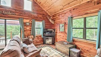 House (1 Bedroom) | Interior