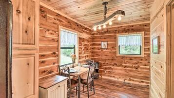 House (1 Bedroom) | Interior