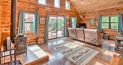 Rural Wooded Cabin Near Trophy Trout Fishing!