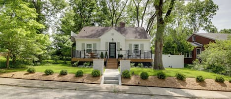 House (3 Bedrooms) | Front of property