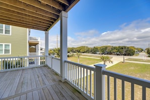 Apartment (3 Bedrooms) | Interior - Emerald Isle Getaway w/ Decks & Beach Views! (Emerald Isle)