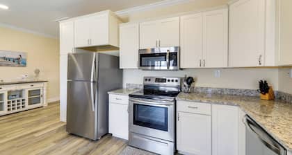 Emerald Isle Getaway w/ Decks & Beach Views!