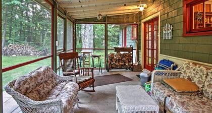 Harbert Cottage w/ Fire Pit: Half Mile to Beach!