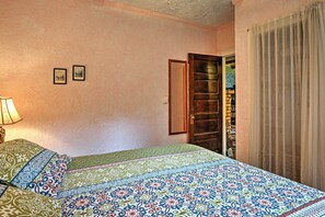 Cottage (4 Bedrooms) | Interior