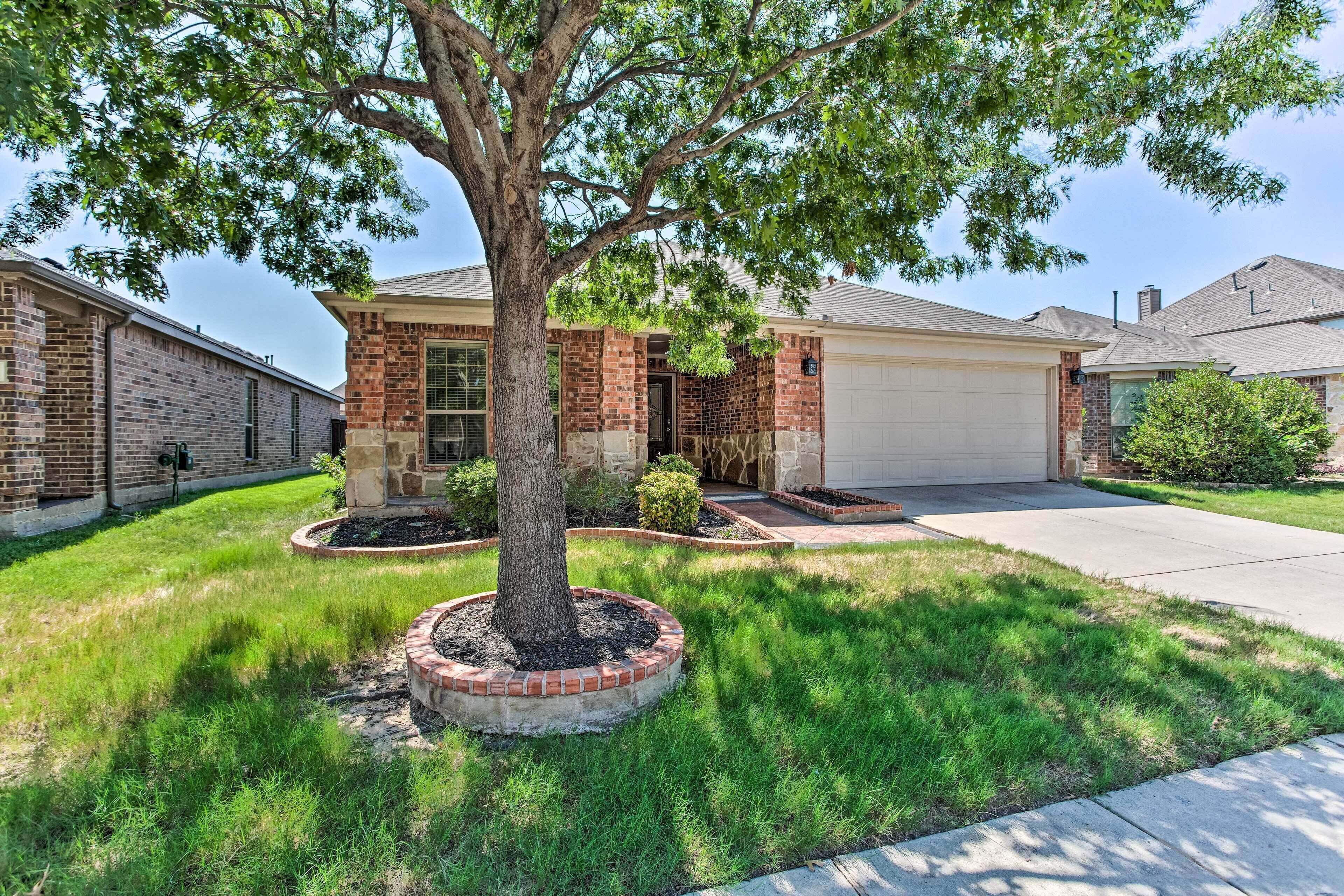 Little Elm Home < 12 Mi to Lewisville Lake!