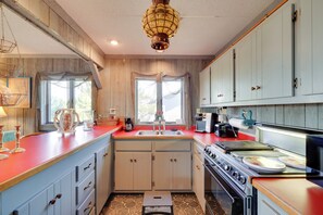 House (4 Bedrooms) | Interior - Spacious Kill Devil Hills Getaway w/ 3 Decks! (Kill Devil Hills)