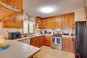 House (4 Bedrooms) | Interior
