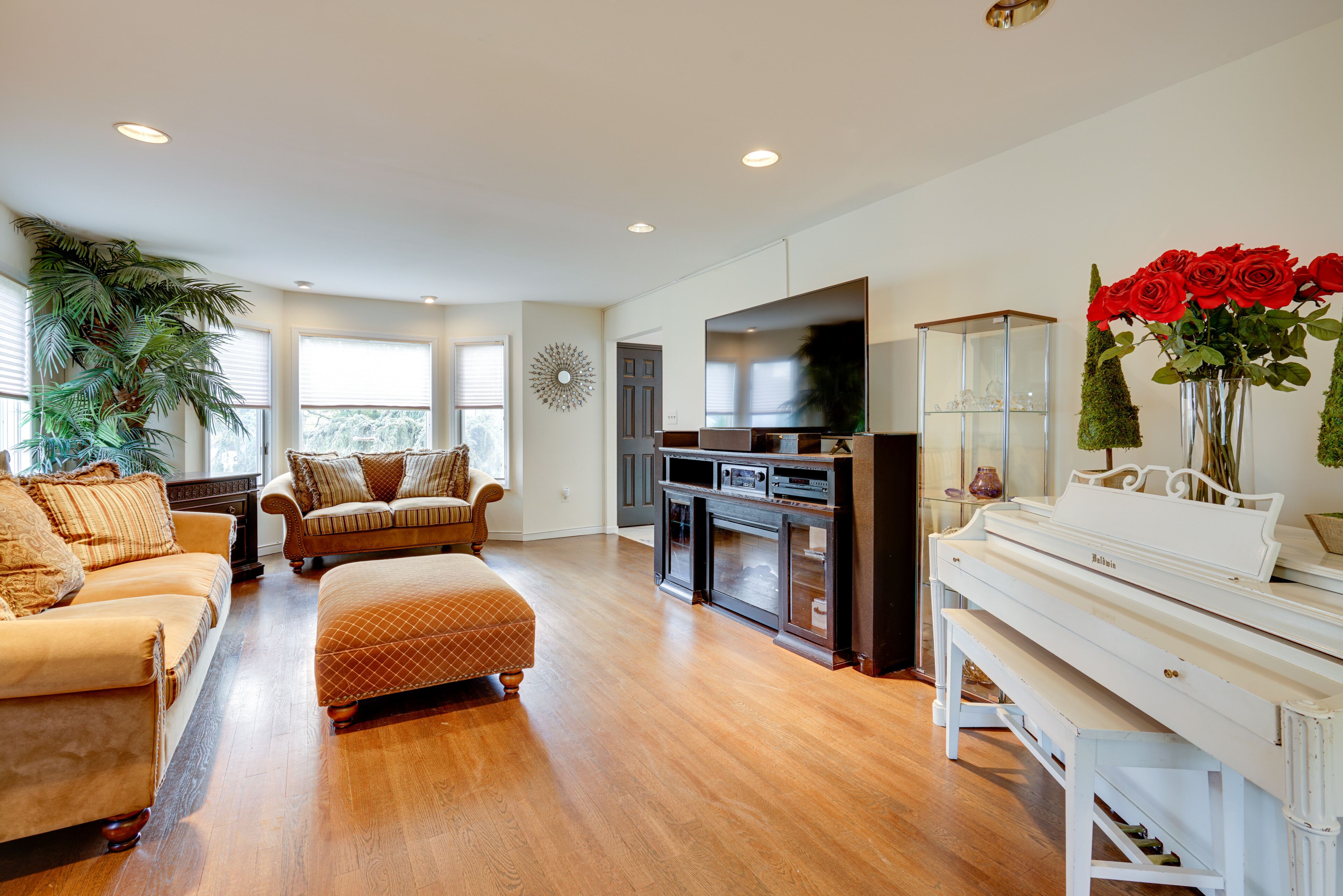 Spacious Family Vacation Rental ~ 5 Mi to Beach!