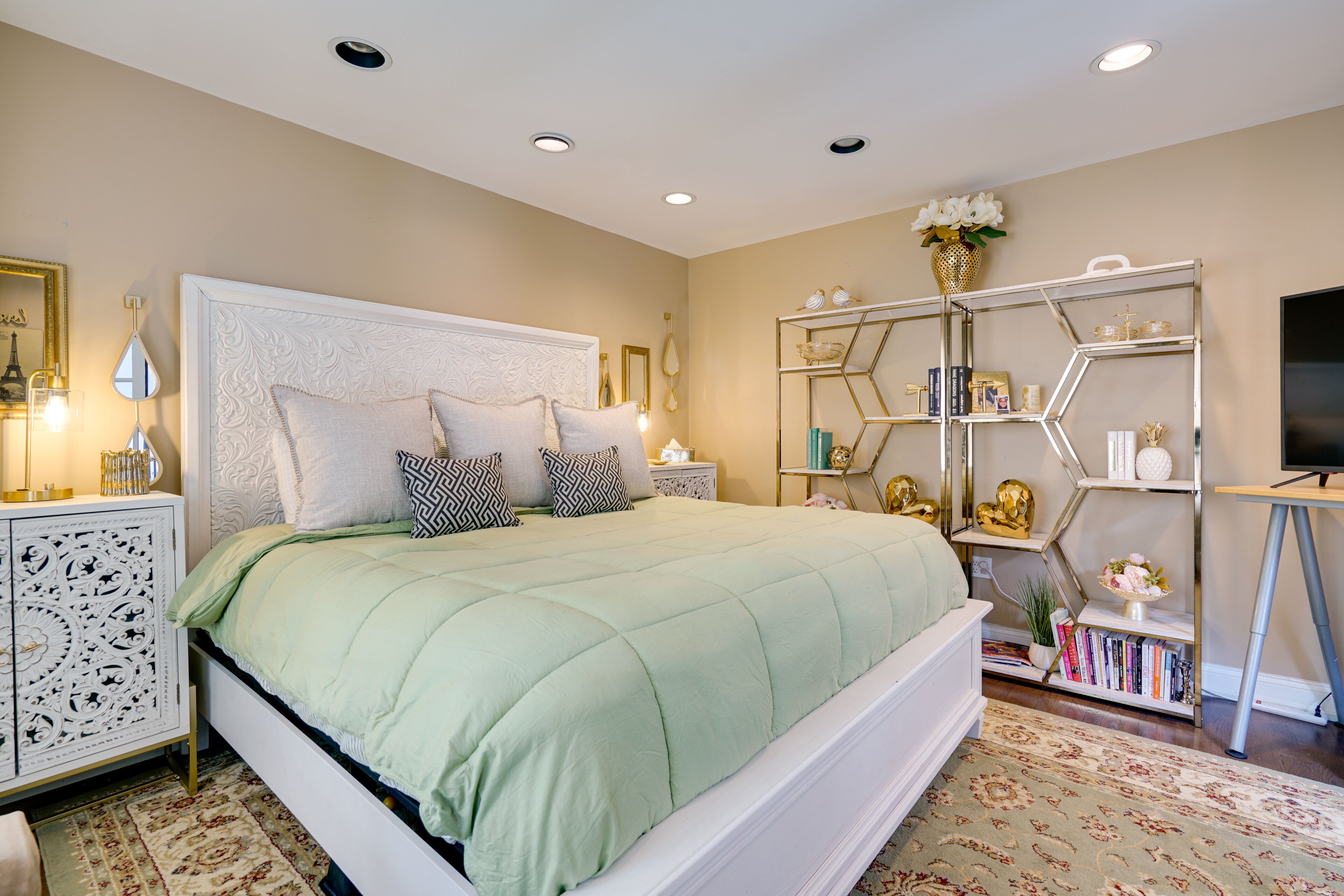 Spacious Family Vacation Rental ~ 5 Mi to Beach!