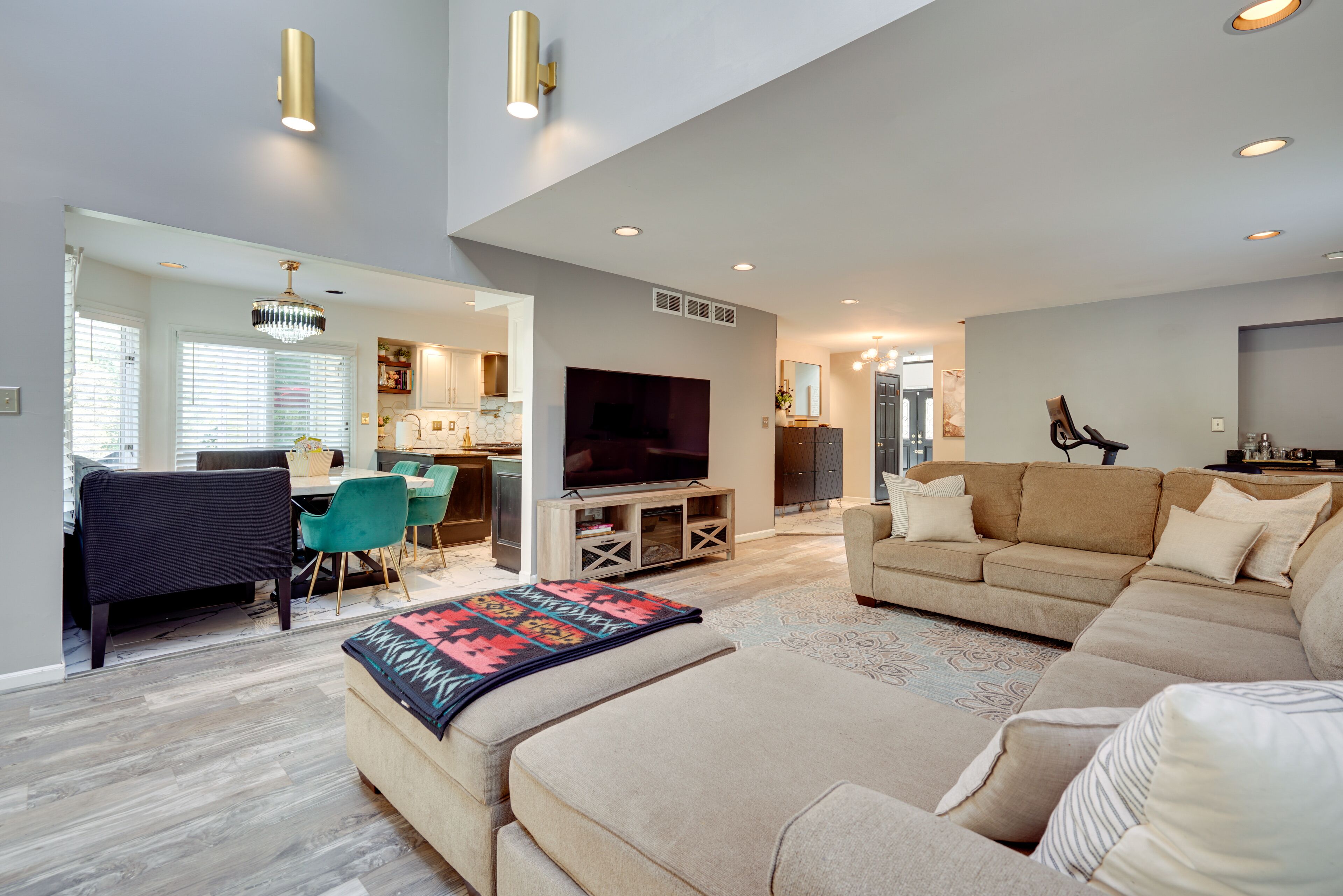 Spacious Family Vacation Rental ~ 5 Mi to Beach!