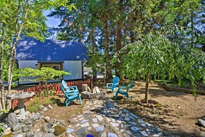 Cottage (3 Bedrooms) | Interior - Quaint Lake Cushman Cottage w/ Private Access! (Hoodsport)