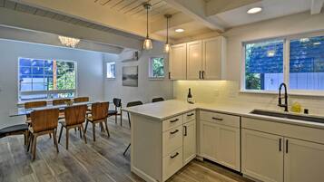 Cottage (3 Bedrooms) | Interior